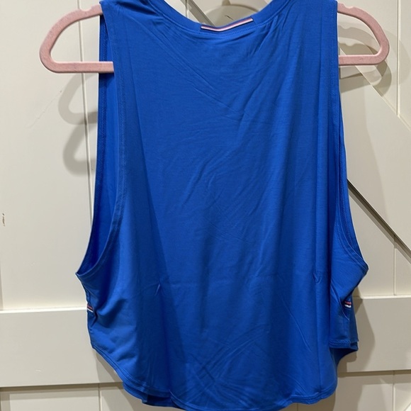 NWT Fourlaps Curve tank. Size medium Oversized and extremely soft. - Picture 4 of 5